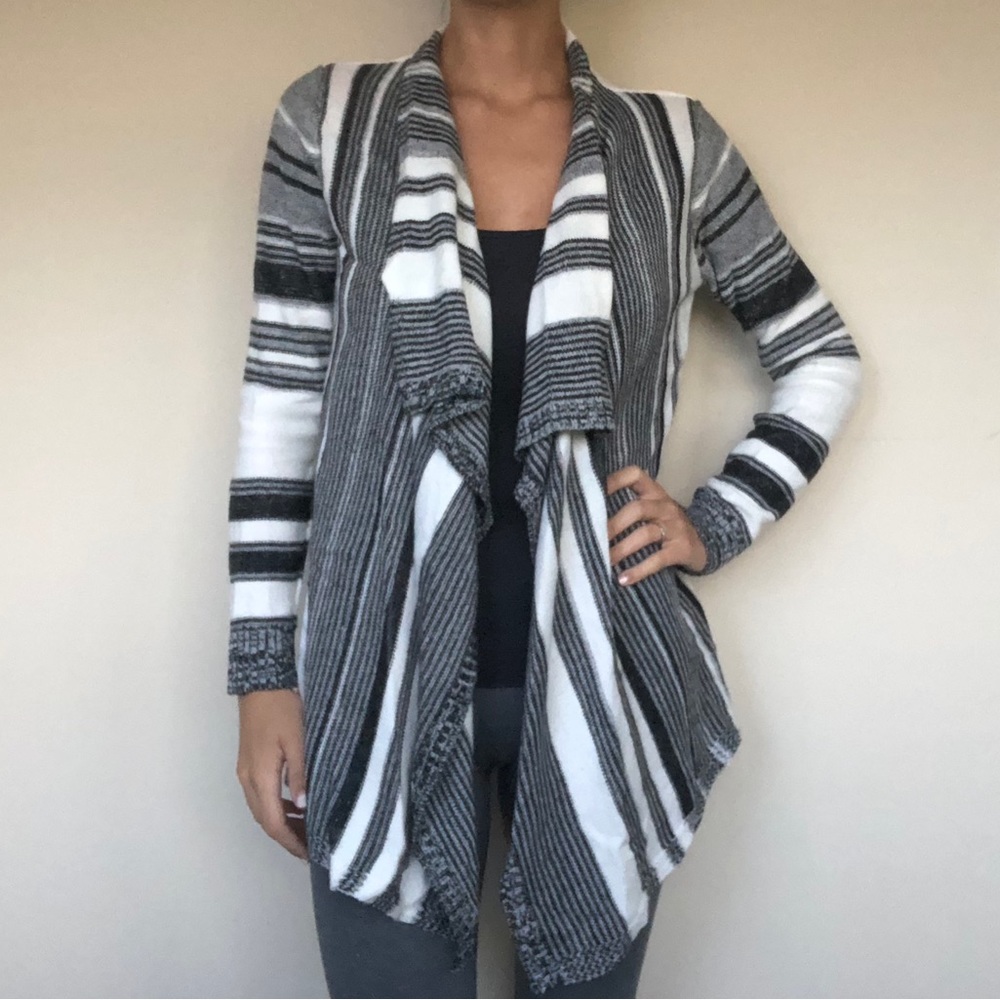 Faded Glory women’s wrap sweater Size Small